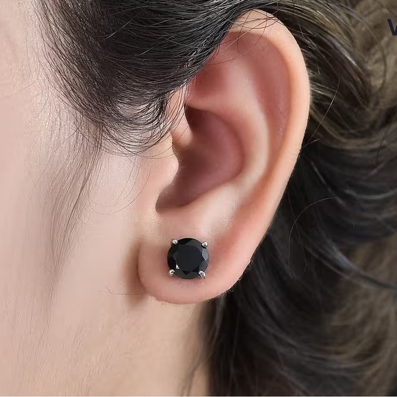 Thai Black Spinel Solitaire Stud Earrings 925 Sterling Silver - Picture 2 of 4